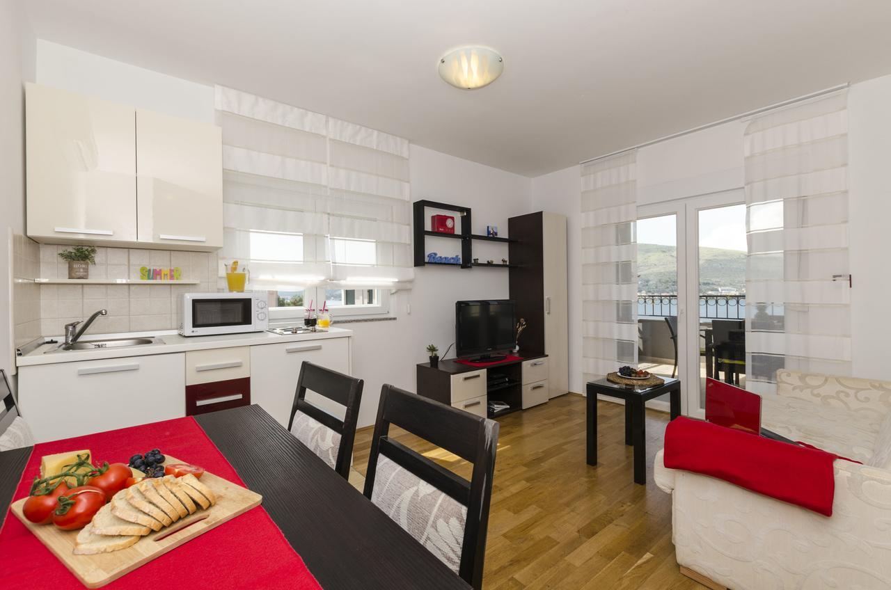 Apartments Maja Donji Okrug  Buitenkant foto